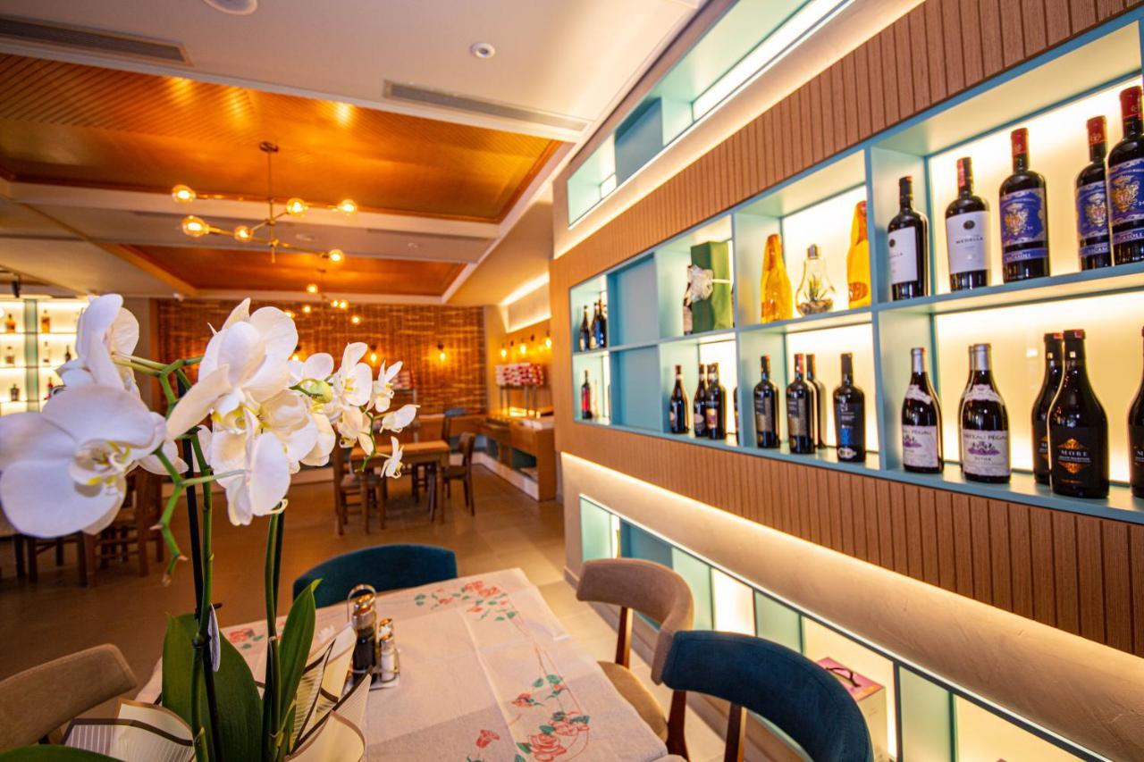 Hotel Vila Mare Durres Exterior photo