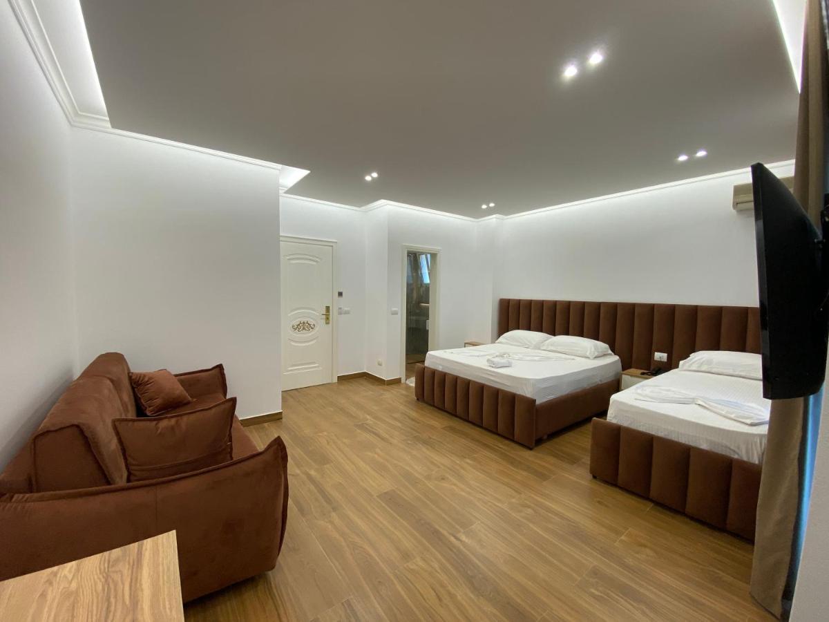 Hotel Vila Mare Durres Exterior photo