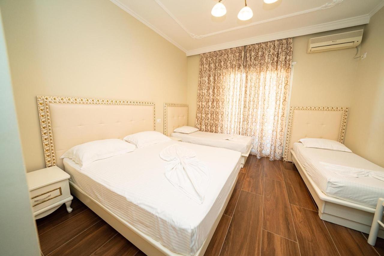 Hotel Vila Mare Durres Exterior photo